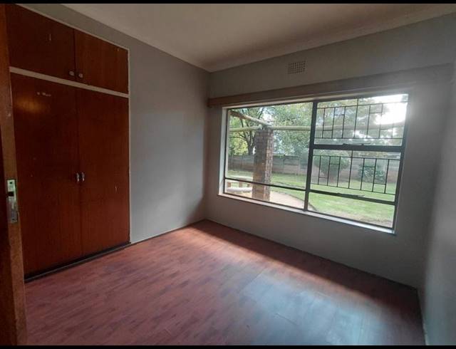 4 BEDROOM PROPERTY TO RENT IN BIRCH ACRES